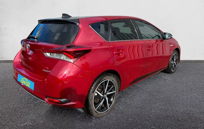 TOYOTA AURIS Hybride 136h Collection extérieur trois quart arrière droit 213408