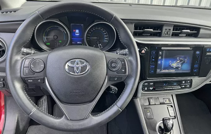TOYOTA AURIS Hybride 136h Collection photo 17 213408