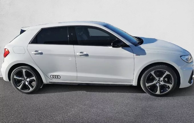 AUDI A1 Sportback 30 TFSI 116 ch S tronic 7 S Line extérieur côté droit 0453