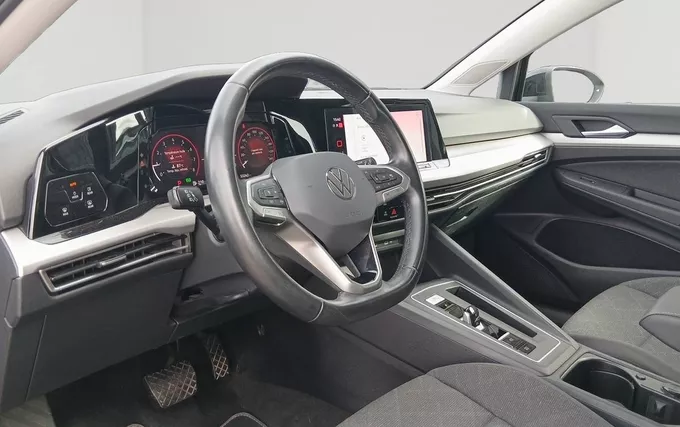 VOLKSWAGEN GOLF 1.0 eTSI OPF 110 DSG7 Life Plus photo 15 2132117