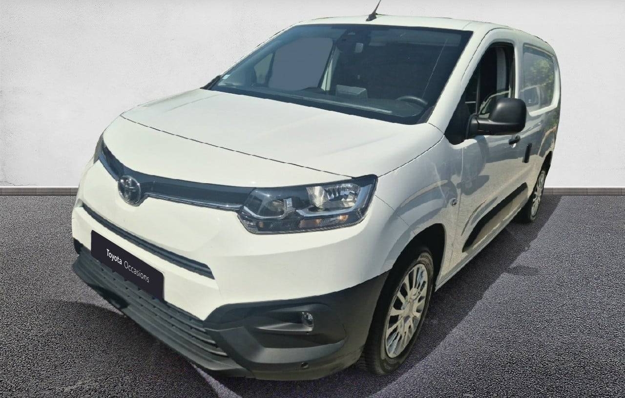 TOYOTA PROACE