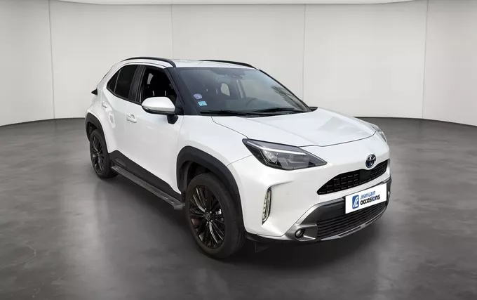 TOYOTA YARIS CROSS Hybride 116h 2WD Trail (marchepieds standardisés) extérieur trois quart avant droit 1103938
