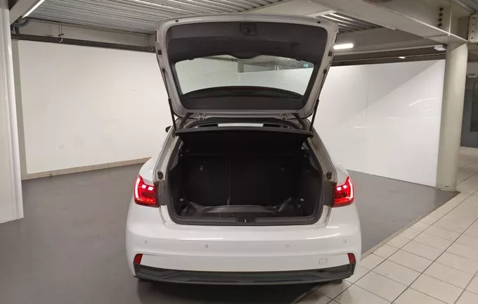 AUDI A1 Sportback 25 TFSI 95 ch BVM5 Advanced 2 extérieur trois quart arrière gauche 2130148