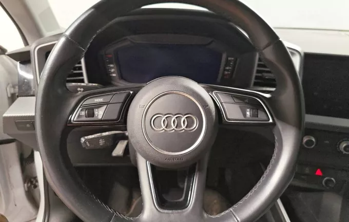 AUDI A1 Sportback 25 TFSI 95 ch BVM5 Advanced 2 photo 9 2130148