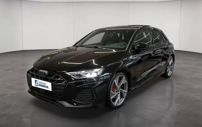 AUDI A3 Sportback TFSI Mild Hybrid 150 S tronic 7 S line extérieur trois quart avant gauche 2132961