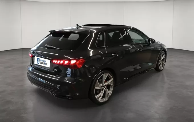 AUDI A3 Sportback TFSI Mild Hybrid 150 S tronic 7 S line extérieur trois quart arrière droit 2132961