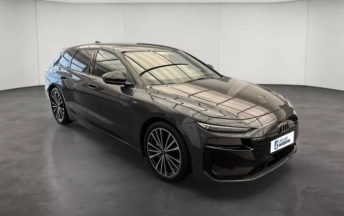 AUDI A6 E-TRON Avant Quattro S line extérieur trois quart avant droit 5945