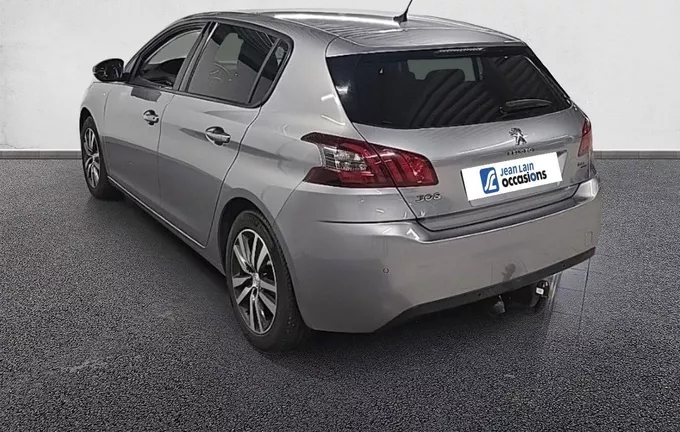 PEUGEOT 308 PureTech 110ch S&S BVM6 Style extérieur trois quart arrière gauche 2129375