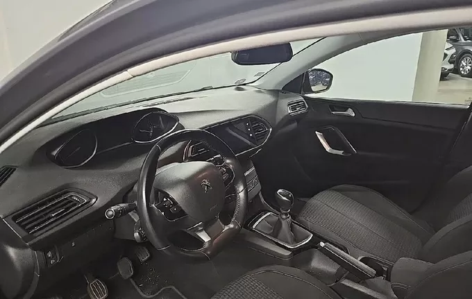 PEUGEOT 308 PureTech 110ch S&S BVM6 Style photo 11 2129375