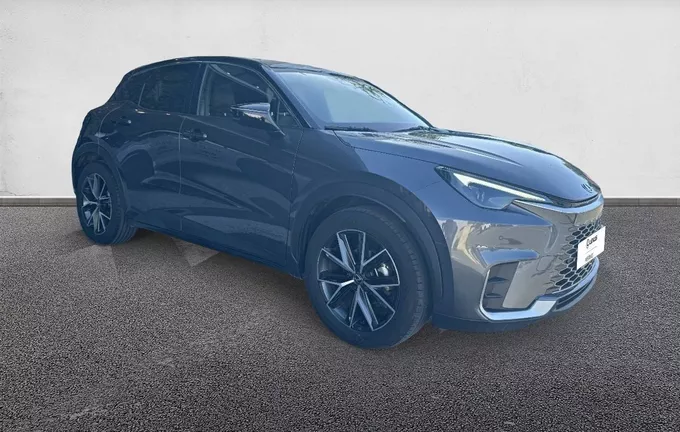 LEXUS LBX 2WD Emotion extérieur trois quart avant droit 1103484