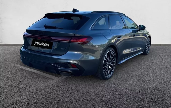 AUDI A5 Avant e-hybrid 299 ch S tronic 7 Quattro S line extérieur trois quart arrière droit 5803