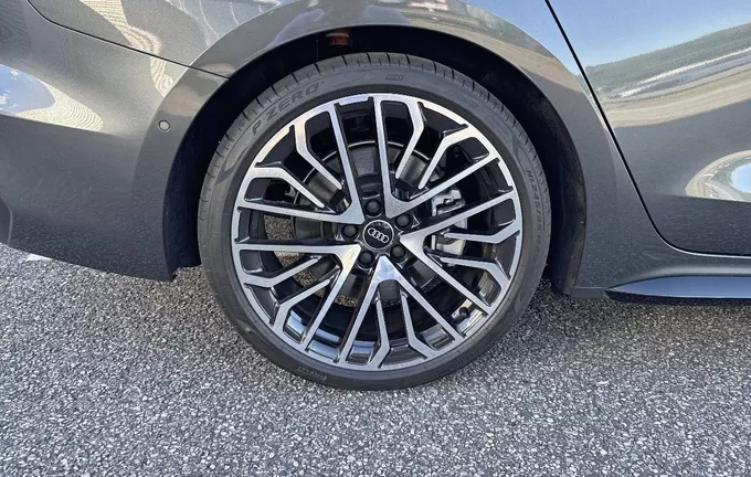 AUDI A5 Avant e-hybrid 299 ch S tronic 7 Quattro S line photo 9 5803