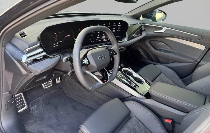 AUDI A6 Avant e-hybrid 367 ch S tronic 7 Quattro S line photo 11 9160