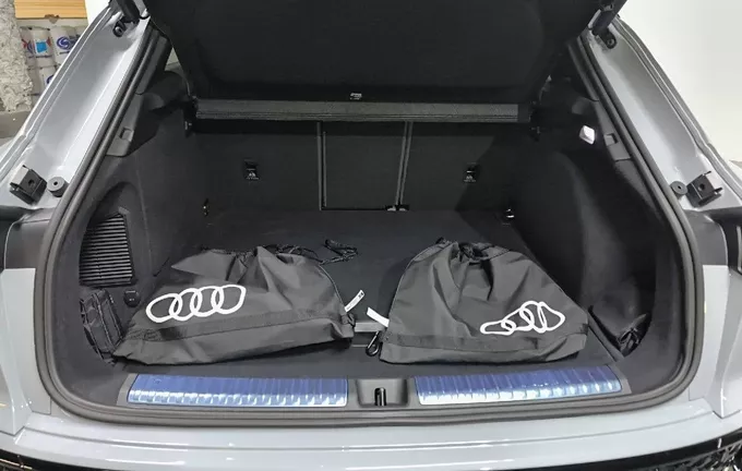 AUDI Q3 HYBRIDE Q3 e-hybrid 272 ch S tronic 6 S line photo 10 9548