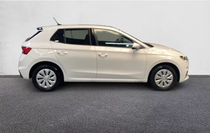 SKODA FABIA 1.0 MPI 80 ch BVM5 Active extérieur côté droit 2132186