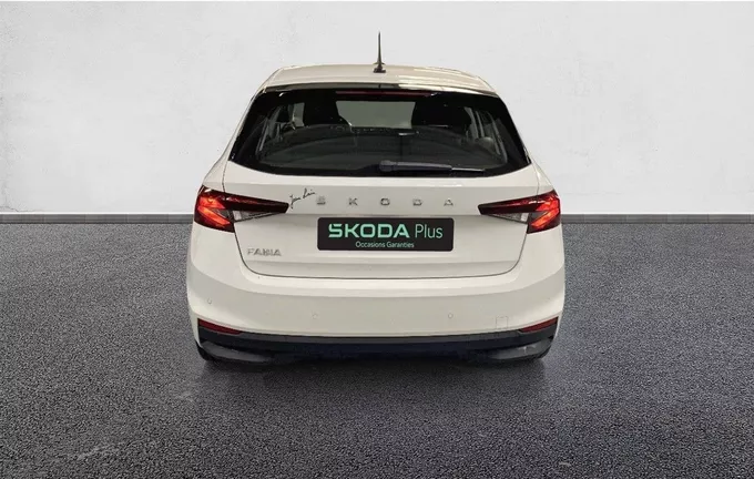 SKODA FABIA 1.0 MPI 80 ch BVM5 Active extérieur côté gauche 2132186