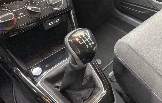 VOLKSWAGEN T-CROSS 1.0 TSI 116 Start/Stop BVM6 VW Edition photo 16 2129891