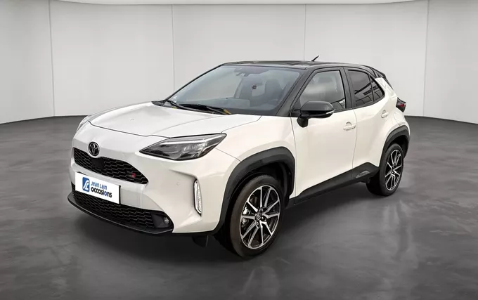 TOYOTA YARIS CROSS Hybride 116h 2WD GR SPORT extérieur trois quart avant gauche 1104071
