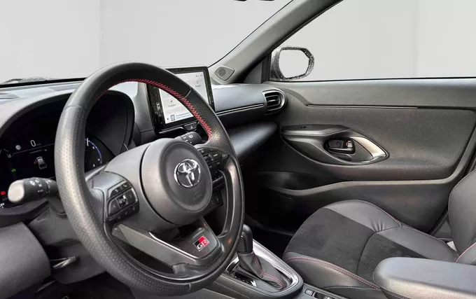 TOYOTA YARIS CROSS Hybride 116h 2WD GR SPORT photo 18 1104071
