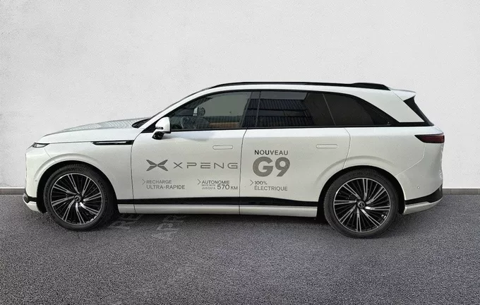 XPENG G9 Performance extérieur côté gauche 9200003