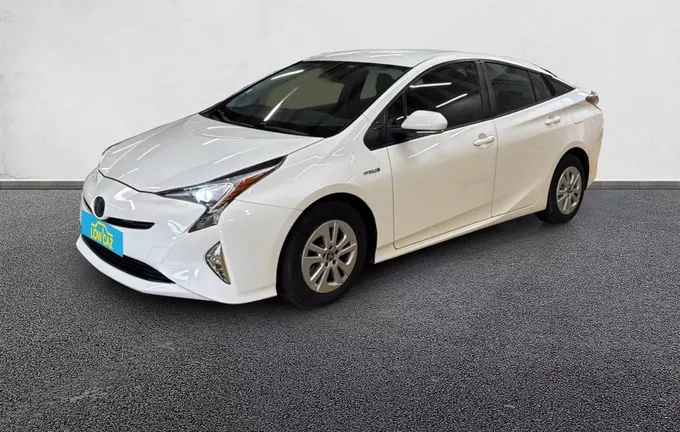 TOYOTA PRIUS Hybride Dynamic extérieur trois quart avant gauche 213288