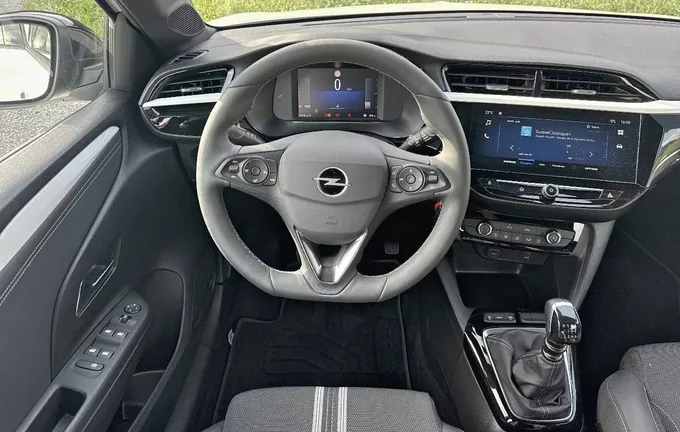 OPEL CORSA 1.2 Turbo 100 ch GS photo 9 946588