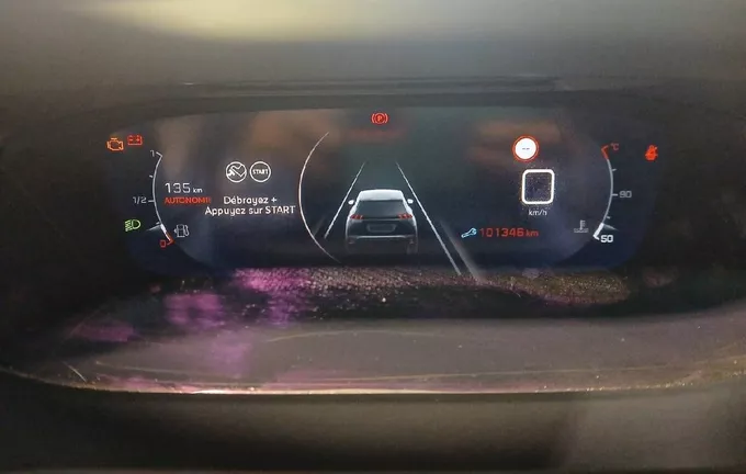 PEUGEOT 2008 PureTech 130ch S&S BVM6 Allure photo 10 2129579