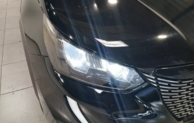 PEUGEOT 2008 PureTech 130ch S&S BVM6 Allure photo 16 2129579