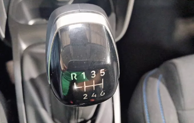 CITROEN C3 Turbo 100 ch Manuelle Plus photo 14 946079