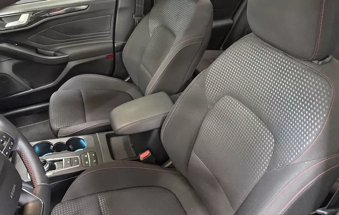 FORD FOCUS 2.0 EcoBlue 150 S&S BVA8 ST Line photo 20 2128762
