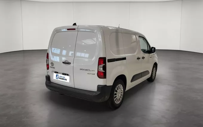 TOYOTA PROACE CITY ELECTRIC FOURGON MC23 PROACE CITY ELECTRIC MEDIUM 50KWH BUSINESS extérieur trois quart arrière droit 1103925
