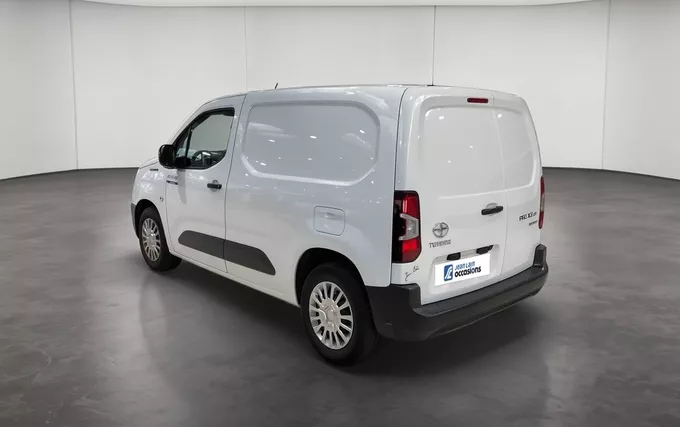 TOYOTA PROACE CITY ELECTRIC FOURGON MC23 PROACE CITY ELECTRIC MEDIUM 50KWH BUSINESS extérieur trois quart arrière gauche 1103925