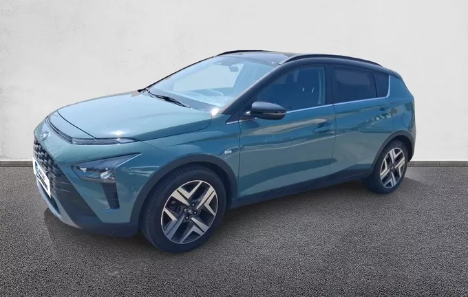 HYUNDAI BAYON 1.0 T-GDi 100 DCT-7 Hybrid 48V Executive extérieur trois quart avant gauche 13946