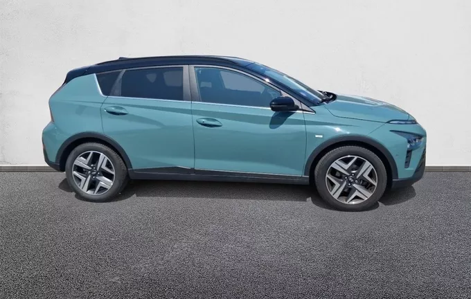 HYUNDAI BAYON 1.0 T-GDi 100 DCT-7 Hybrid 48V Executive extérieur côté droit 13946