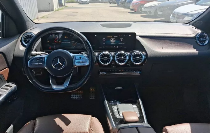 MERCEDES GLA 250 e 8G-DCT AMG Line photo 11 2127569