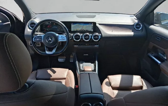 MERCEDES GLA 250 e 8G-DCT AMG Line photo 18 2127569