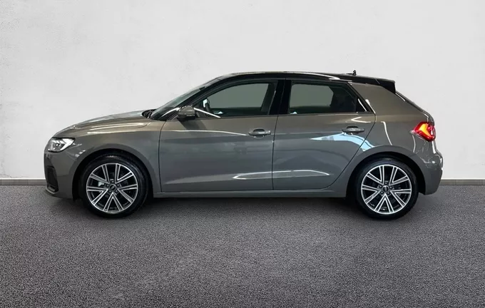 AUDI A1 Sportback 25 TFSI 95 ch S tronic 7 Design extérieur côté gauche 2130111