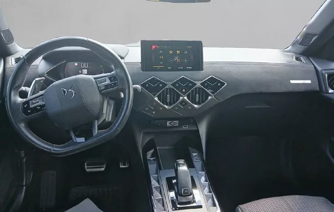 DS DS3 Crossback PureTech 130 EAT8 Performance Line extérieur côté gauche 946114