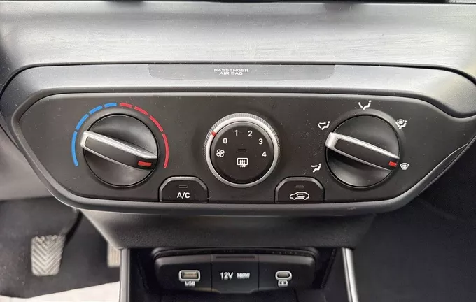 HYUNDAI I20 1.2 79 Initia photo 14 13679