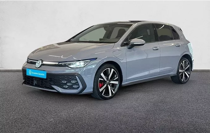 VOLKSWAGEN GOLF 1.5 eHybrid 272 DSG6 GTE extérieur trois quart avant gauche 2130527