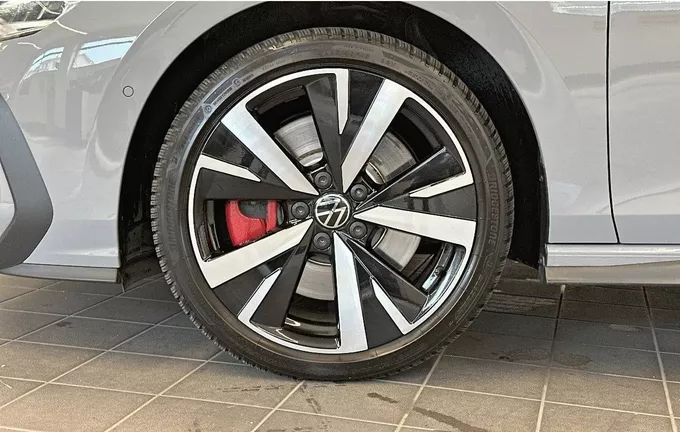 VOLKSWAGEN GOLF 1.5 eHybrid 272 DSG6 GTE photo 12 2130527