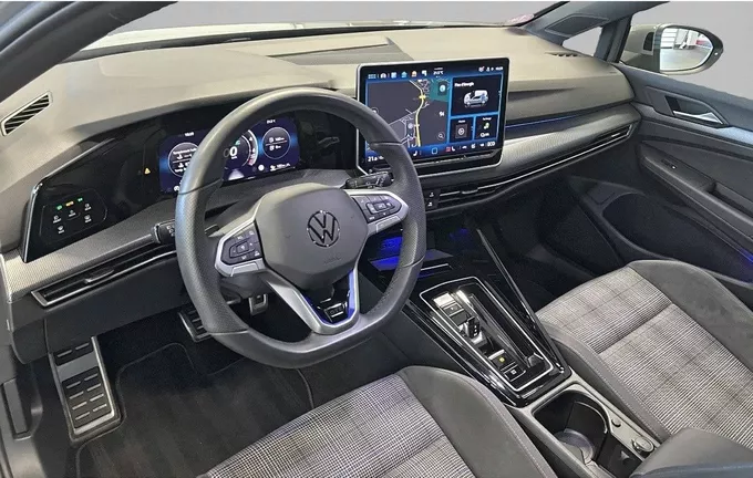VOLKSWAGEN GOLF 1.5 eHybrid 272 DSG6 GTE photo 13 2130527