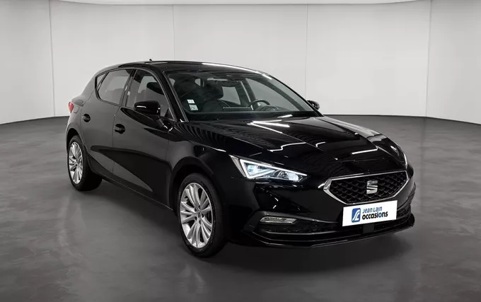 SEAT LEON 1.0 TSI 110 BVM6 Urban extérieur trois quart avant droit 2131557