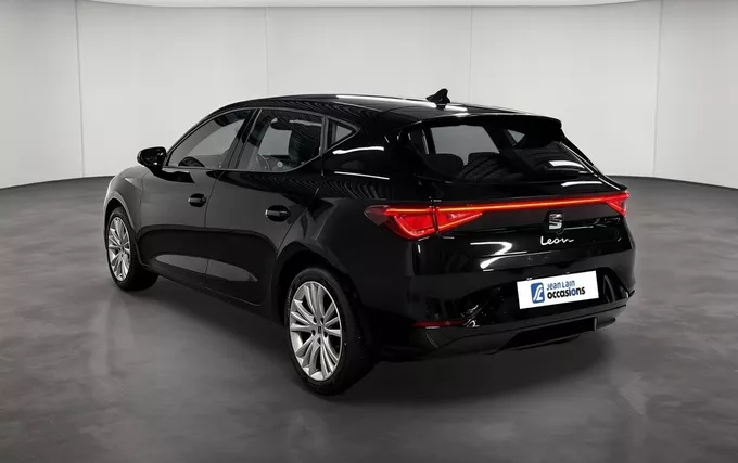 SEAT LEON 1.0 TSI 110 BVM6 Urban extérieur trois quart arrière gauche 2131557