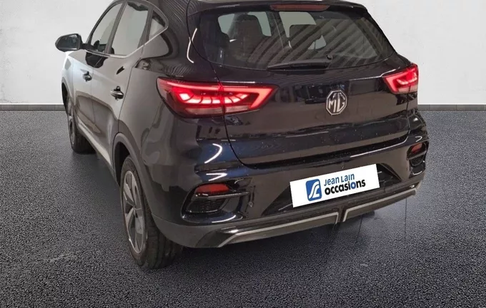 MG ZS EV Autonomie etendue 70kWh - 115 kW 2WD Luxury extérieur trois quart arrière gauche 601238