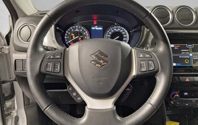 SUZUKI VITARA 1.4 Boosterjet Allgrip Hybrid Privilège photo 12 13846