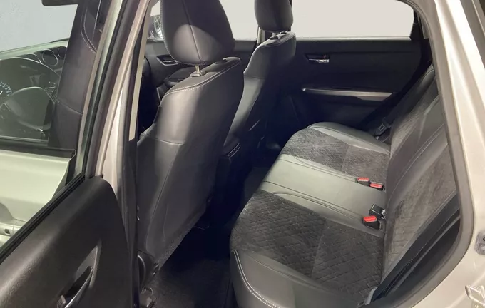 SUZUKI VITARA 1.4 Boosterjet Allgrip Hybrid Privilège photo 17 13846