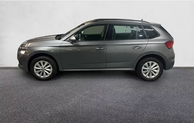 SKODA KAMIQ 1.0 TSI Evo 110 ch DSG7 Ambition extérieur trois quart arrière gauche 2129079