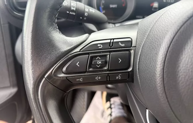 TOYOTA YARIS 120 VVT-i Design photo 19 1103070