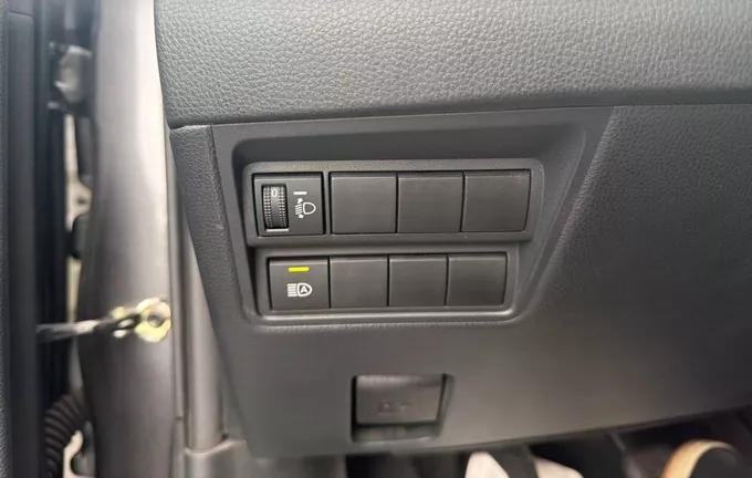 TOYOTA YARIS 120 VVT-i Design photo 20 1103070